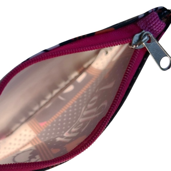 Betty Boop Cosmetic Bags (2) Fleischer Studios 2014 - Picture 10 of 12